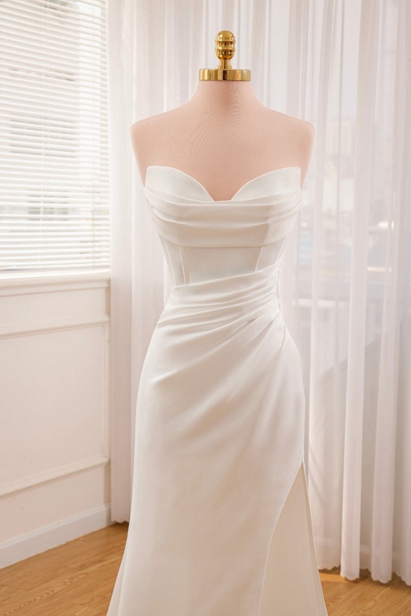 Mermaid Strapless Satin Wedding Dresses with Convenient Detachable Skirt