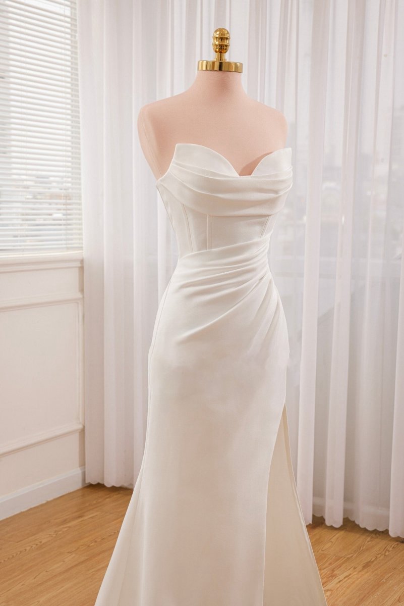 Mermaid Strapless Satin Wedding Dresses with Convenient Detachable Skirt