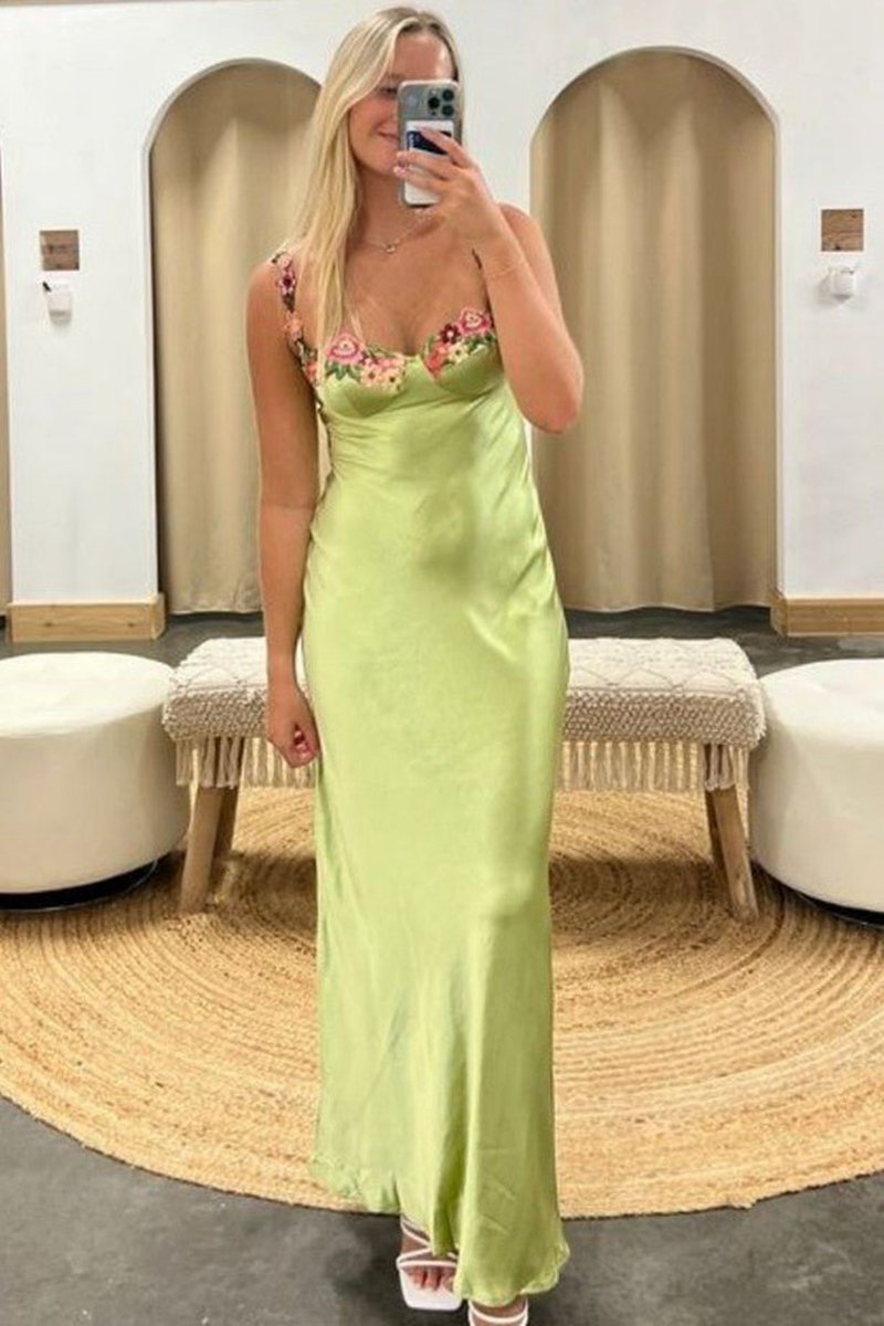 Spaghetti Straps Sheath Appliques Satin Prom Dresses