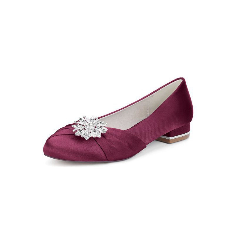 Flat Shoes with Crystal Flower Decoration