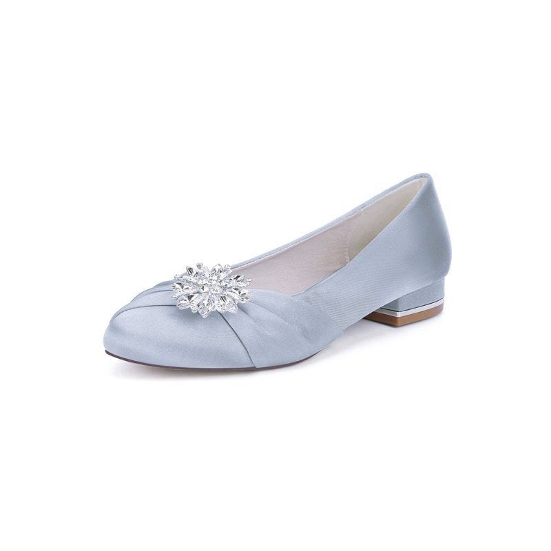 Flat Shoes with Crystal Flower Decoration