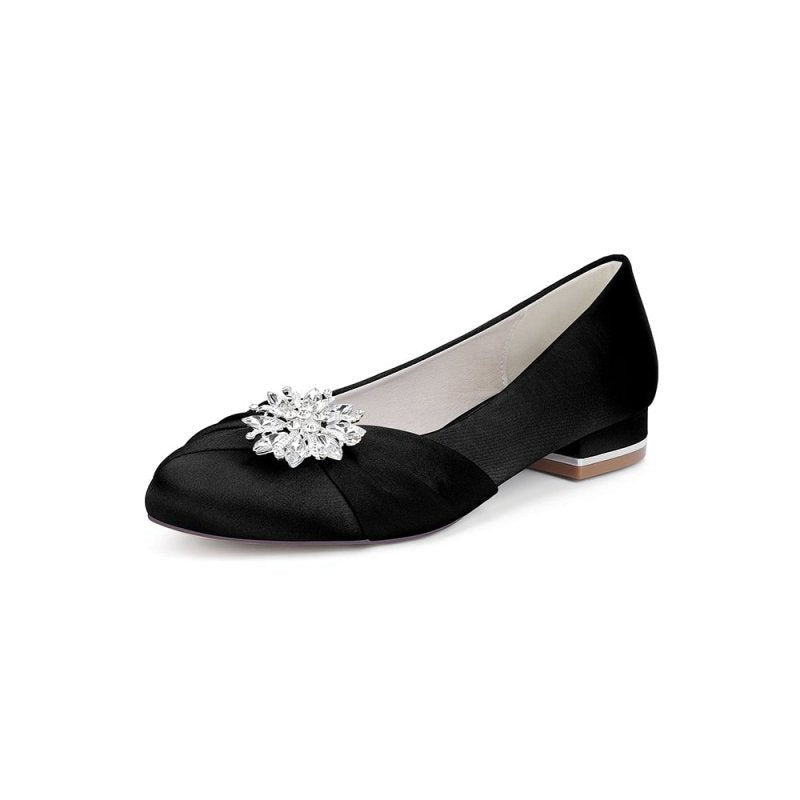 Flat Shoes with Crystal Flower Decoration