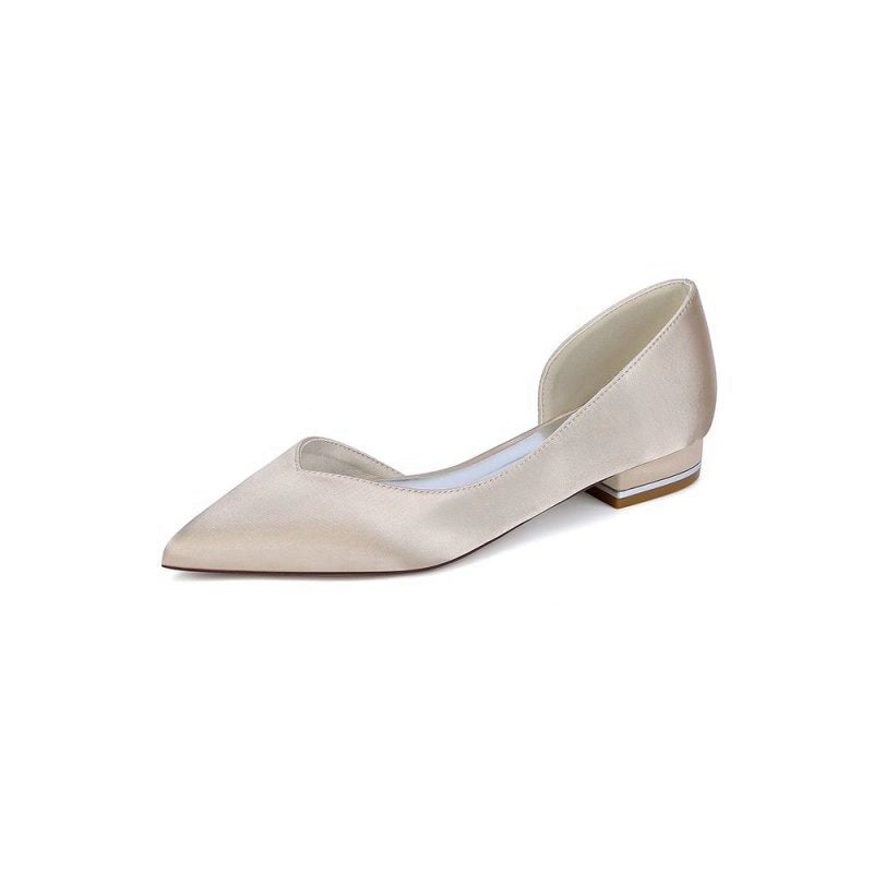 Flat Shoes with a Sleek Design