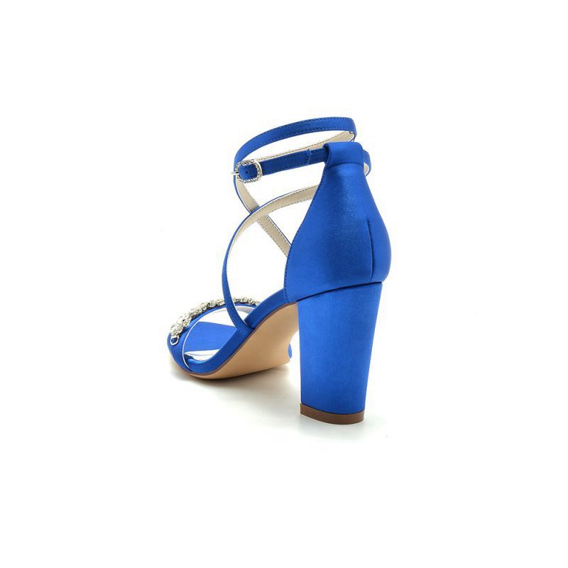 High Heels with Crossed Straps and Metal Accents