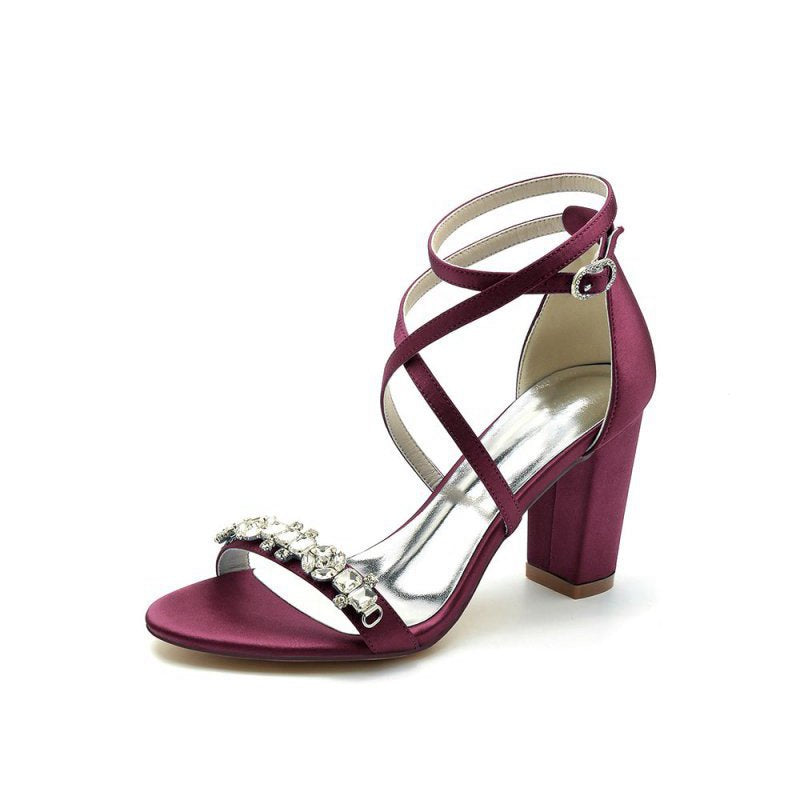 High Heels with Crossed Straps and Metal Accents