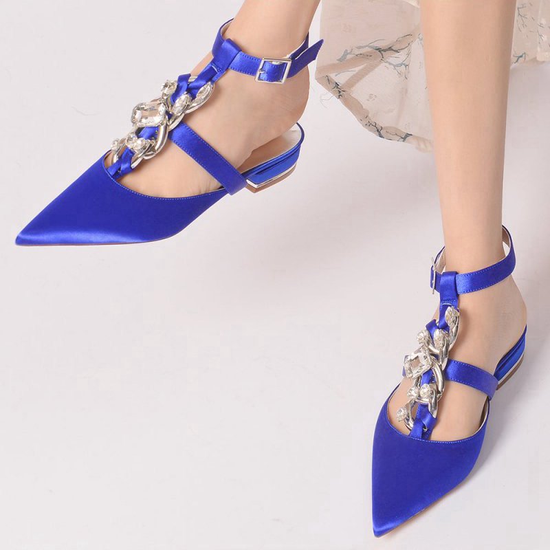 Crystal Chain Pointed Toe Flats