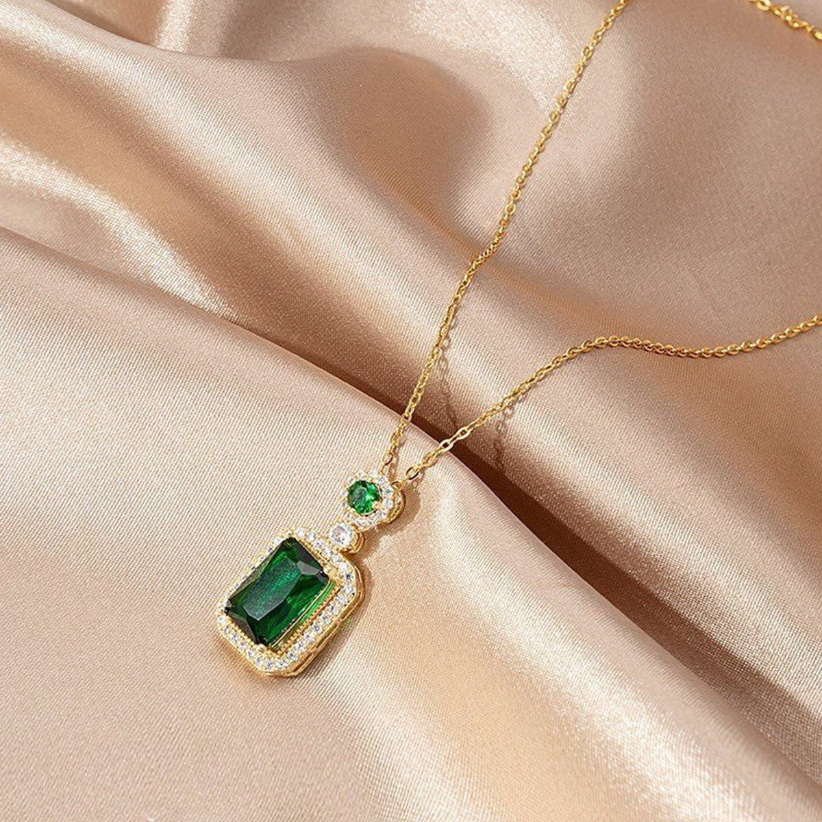 Zircon Pendant Necklace