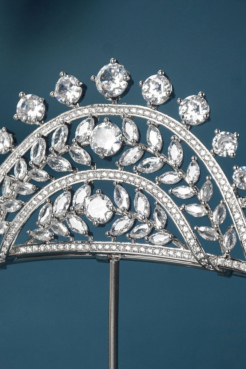 Women's Silver Regal Laurel Crowns
