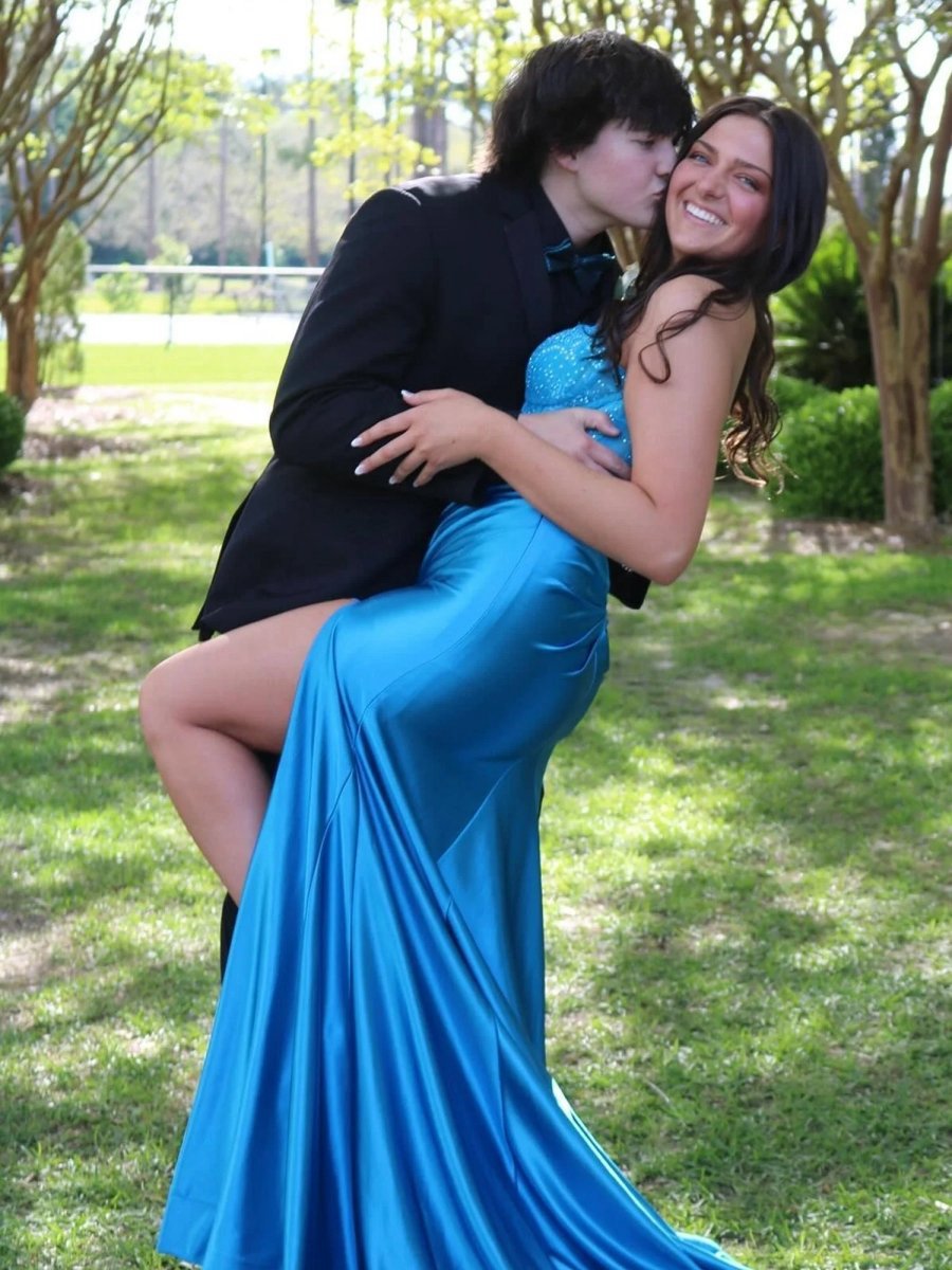 Sweetheart Mermaid Peacock Lace and Satin Fitted Formal Dresses