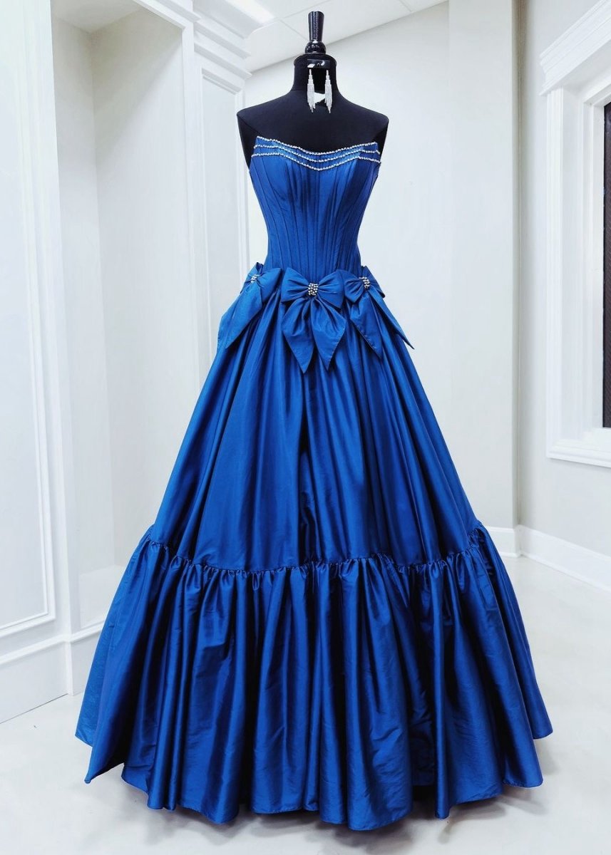 A-line Scoop Neck Satin Long Prom Dresses with Bow Knots