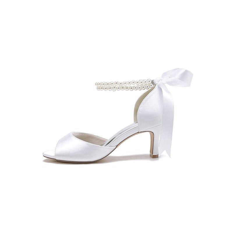 Chic Satin Heels Featuring a Pearl-Embellished Bow