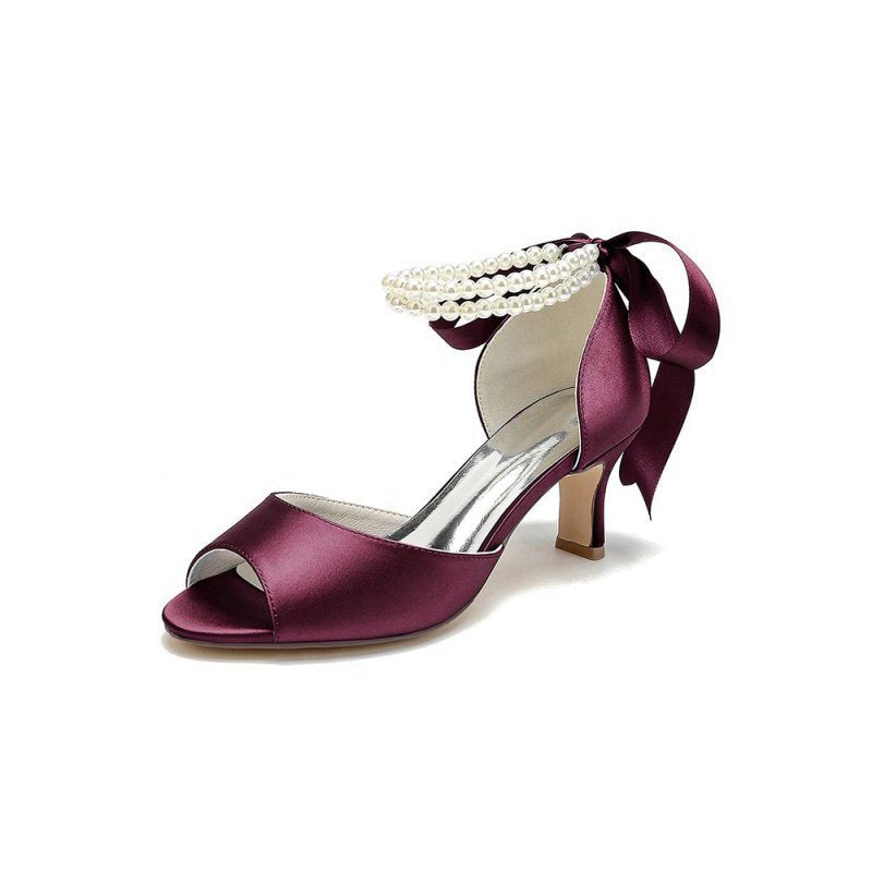 Chic Satin Heels Featuring a Pearl-Embellished Bow