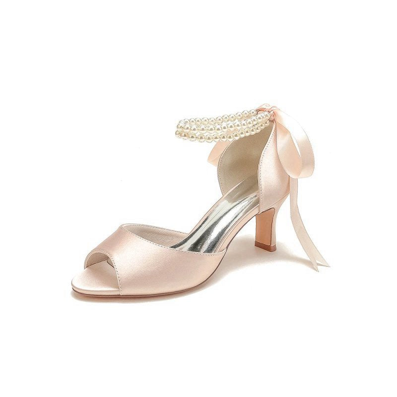 Chic Satin Heels Featuring a Pearl-Embellished Bow