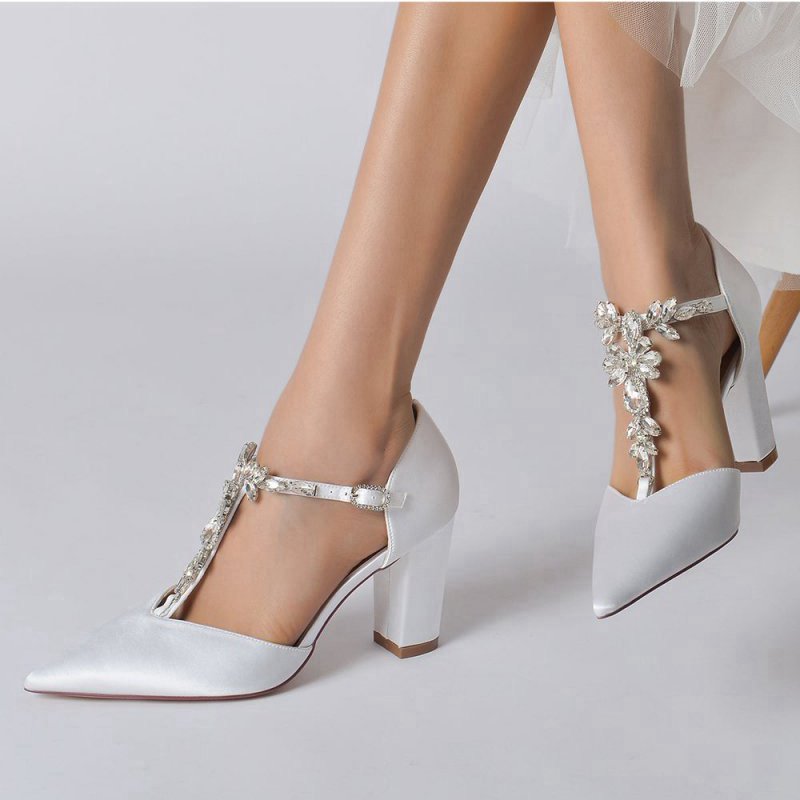 Chic Rhinestone Pointed Toe Ankle Strap Buckle Chunky Heel
