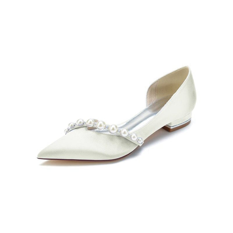Pearl Pointed Toe Kitten Heels