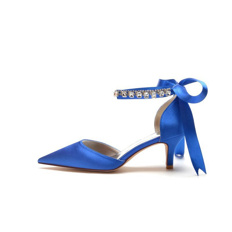 Pointed Toe Ribbons Kitten Heels With Diamond