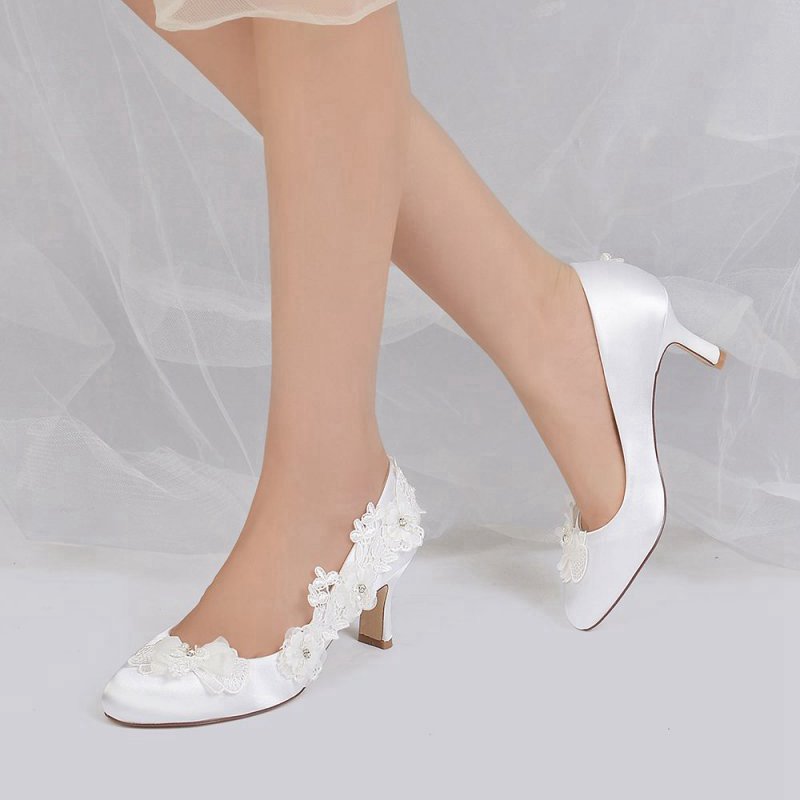 Lace Pointed Toe Chunky Heels with Beaded