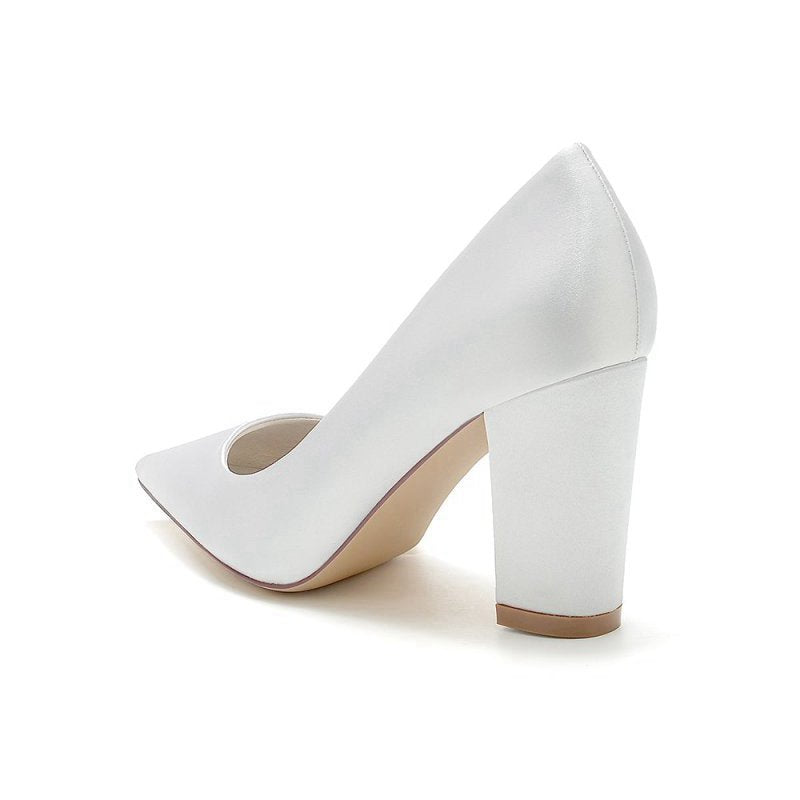 Sweet Pointed Toe Chunky Heels with Lace