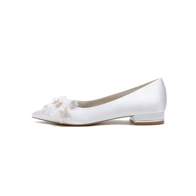 Elegant Pointed Toe Low Heels with Rhinestone Flower