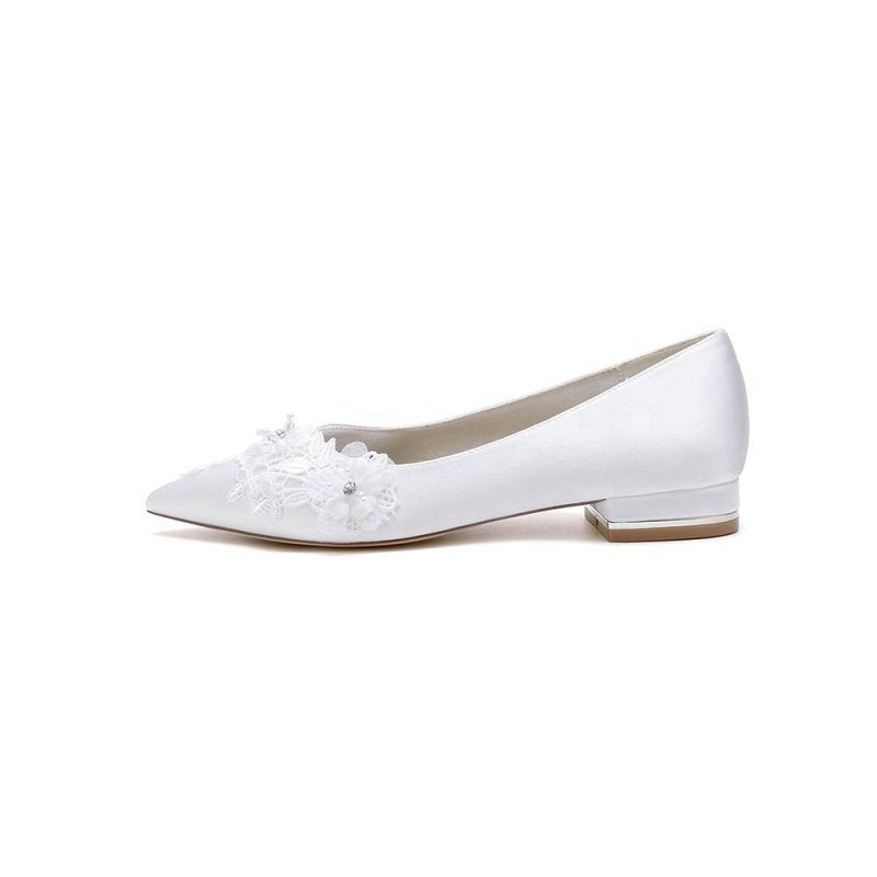 Pointed Toe Low Heels with Lace