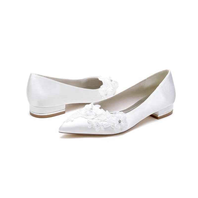 Pointed Toe Low Heels with Lace