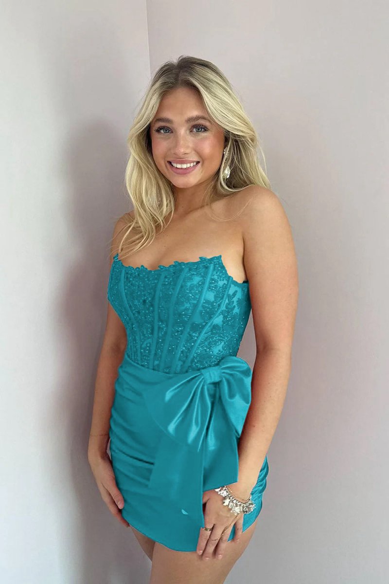 Strapless Appliques Ruched Homecoming Dresses with Bow