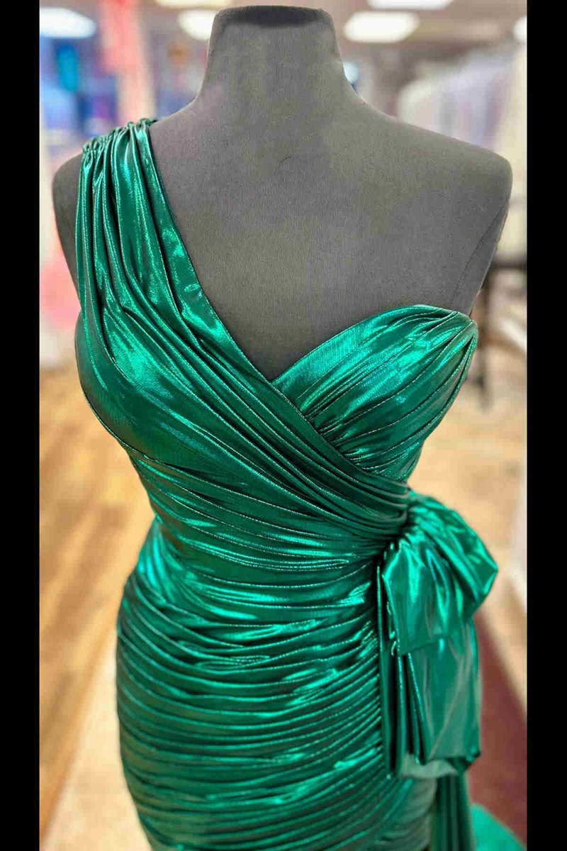 Metallic One-Shoulder Ruched Homecoming Dresses