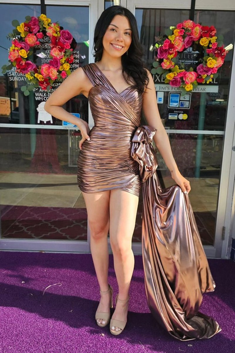 Metallic One-Shoulder Ruched Homecoming Dresses
