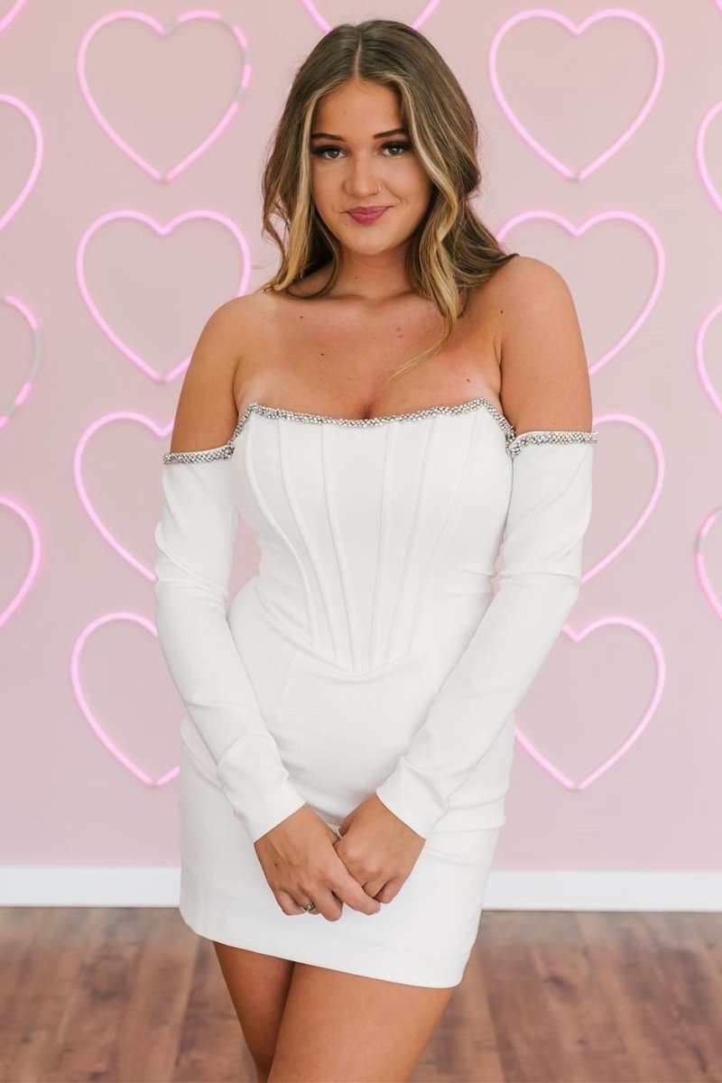 Beaded Off-the-Shoulder Bodycon Short Homecoming Dresses