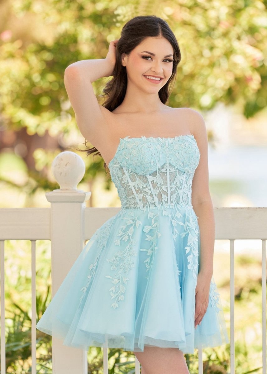 A-line Tulle Lace Homecoming Dresses with Appliques