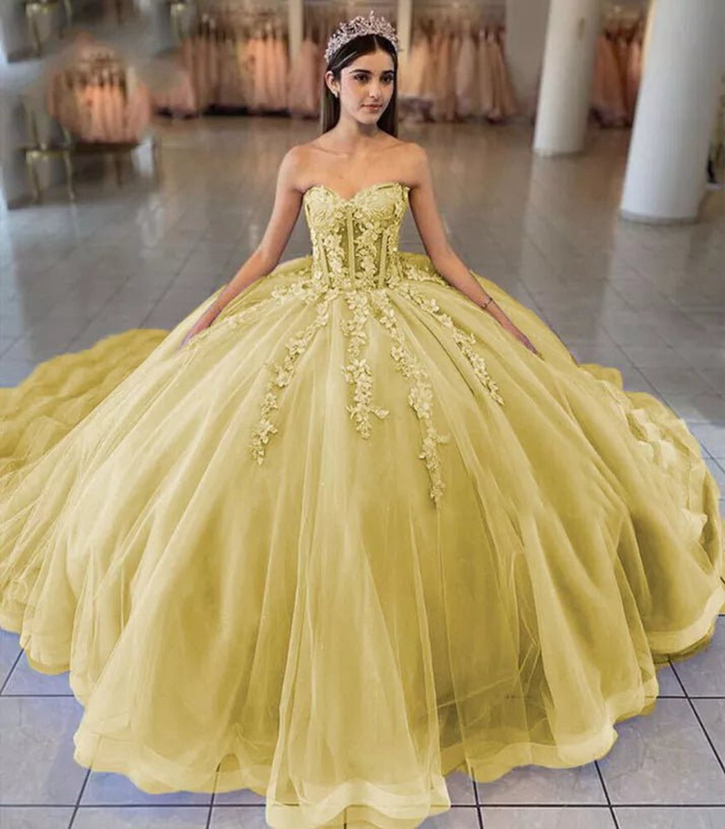 Ball-Gown Tulle 3D Flowers Sweetheart Quinceanera Dresses