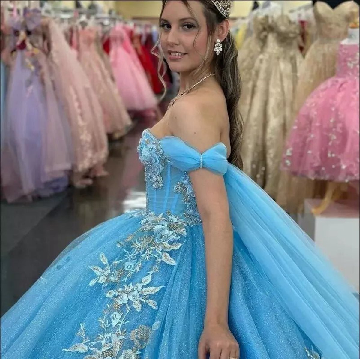 Ball-Gown Appliques Quinceanera Dresses with Cape