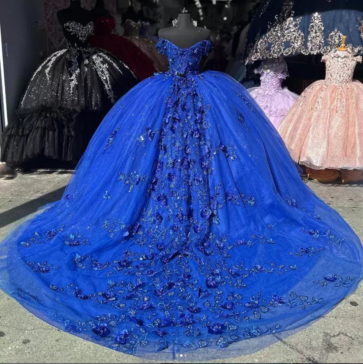 Off the Shoulder Quinceanera Dresses with Appliques