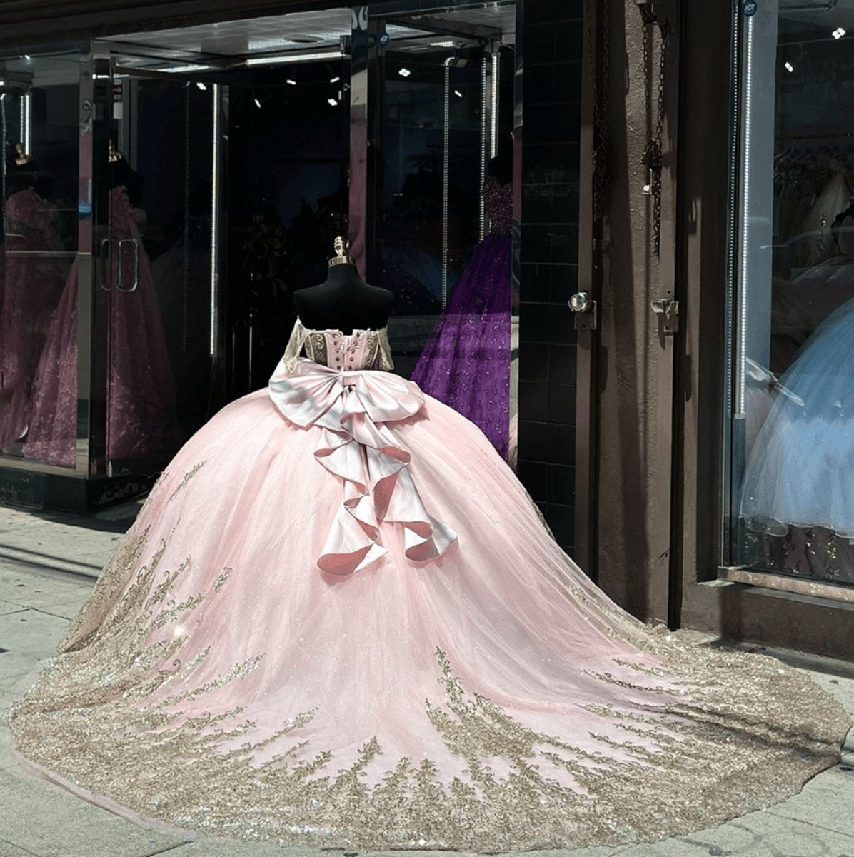 Ball Gown Tulle Off-the-Shoulder Quinceanera Dresses with Sequins