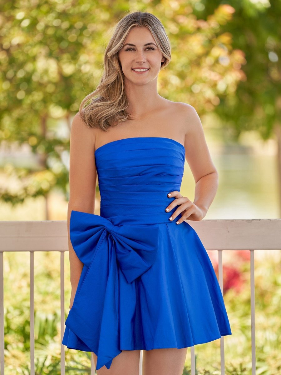 A-line Strapless Mini Homecoming Dresses with Bow