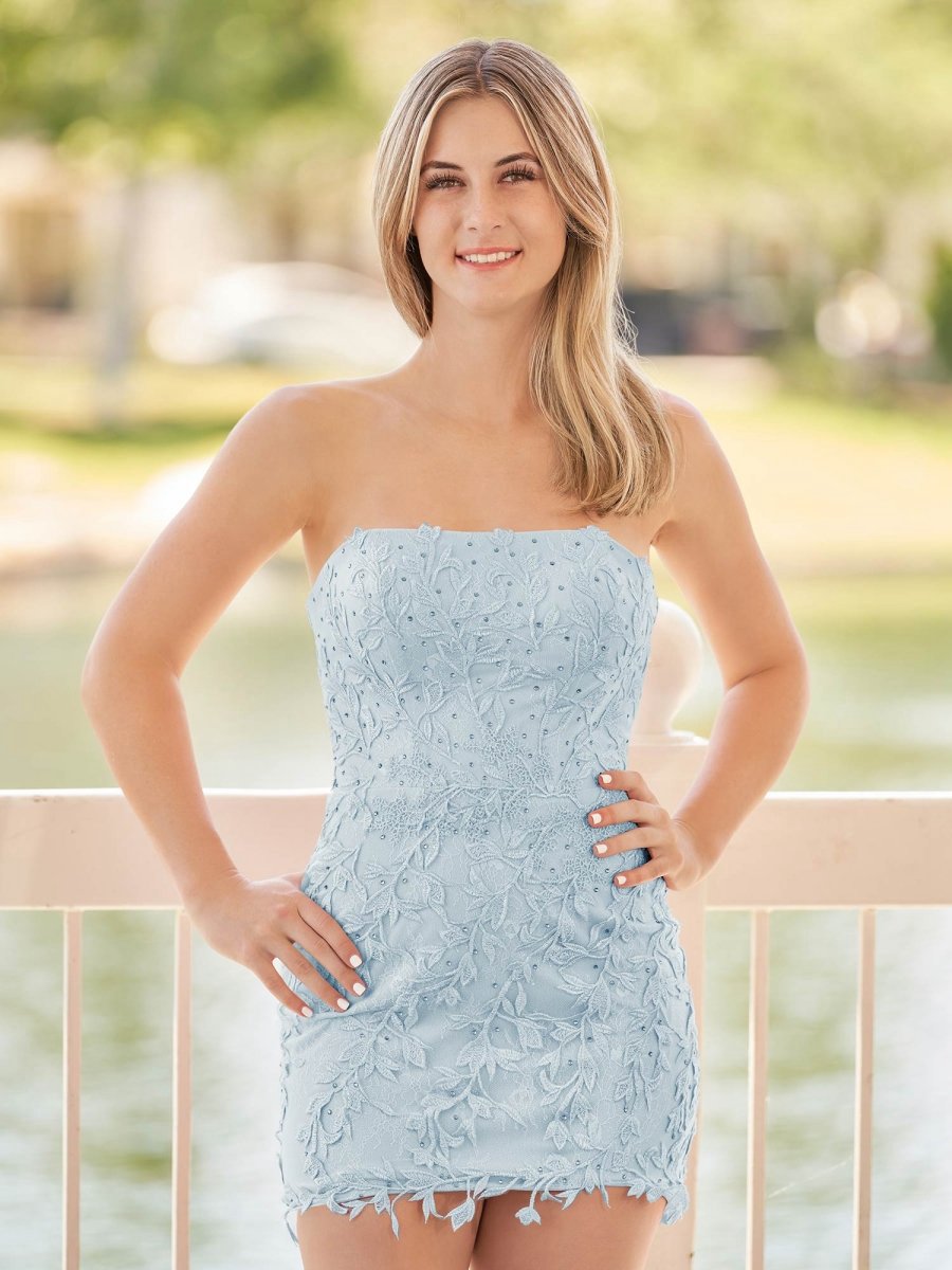 Tight Short Lace Homecoming Dresses with Appliques
