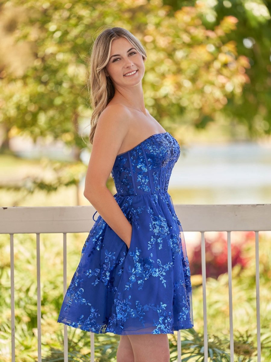 A-line Short Homecoming Dresses with Sequins