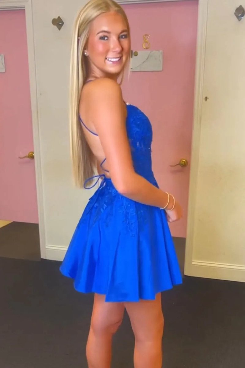 Gorgeous A-line Spaghetti Straps Corset Homecoming Dresses with Appliques