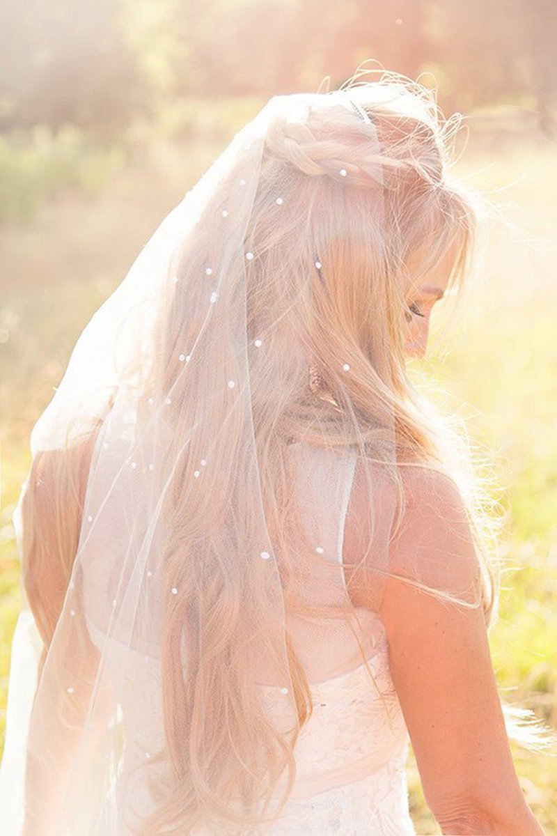 Vintage Tulle With Pearls Short Wedding Veil