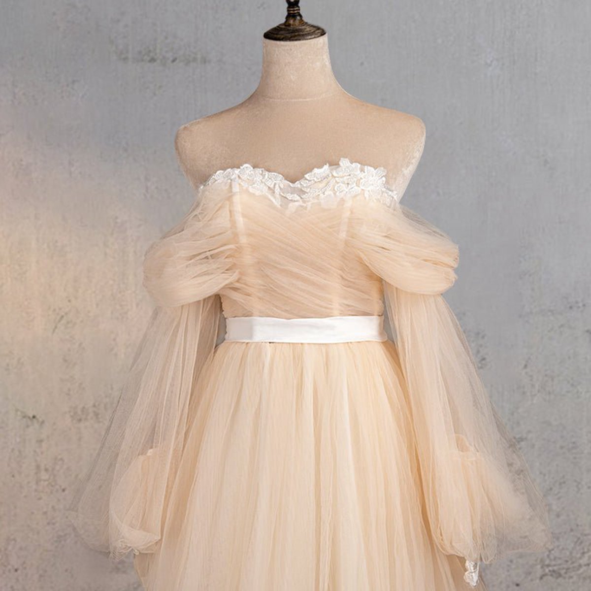 A-line Off-the-Shoulder Long Sleeve Wedding Dresses
