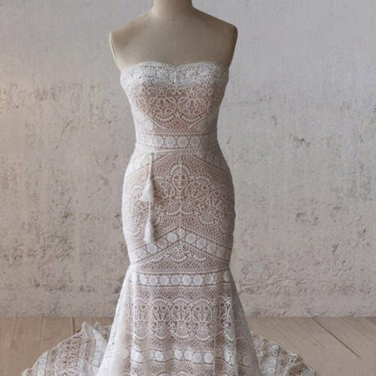 Vintage Mermaid Lace Wedding Dresses with Tassel