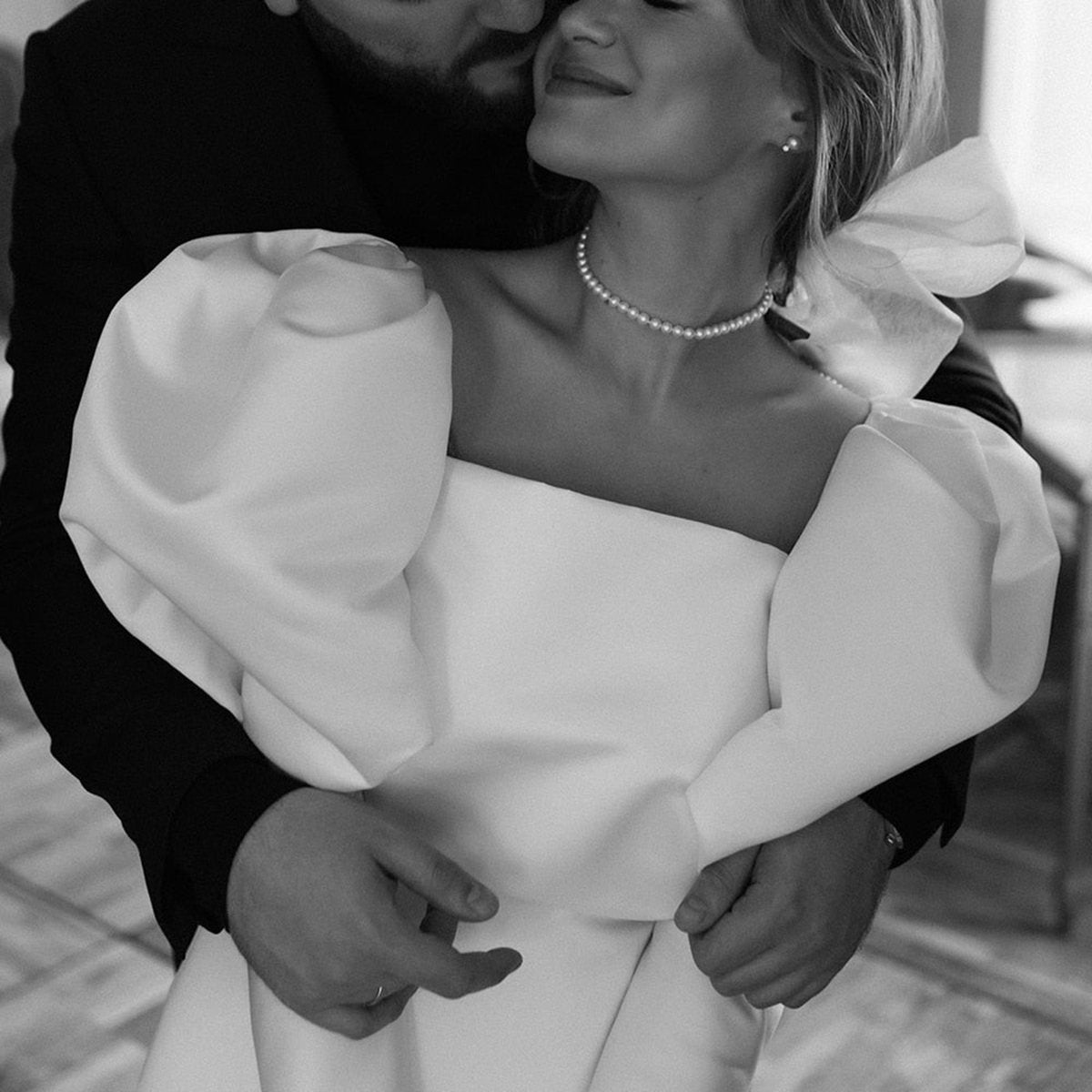 Satin Short Wedding Dresses with Puff Sleeves