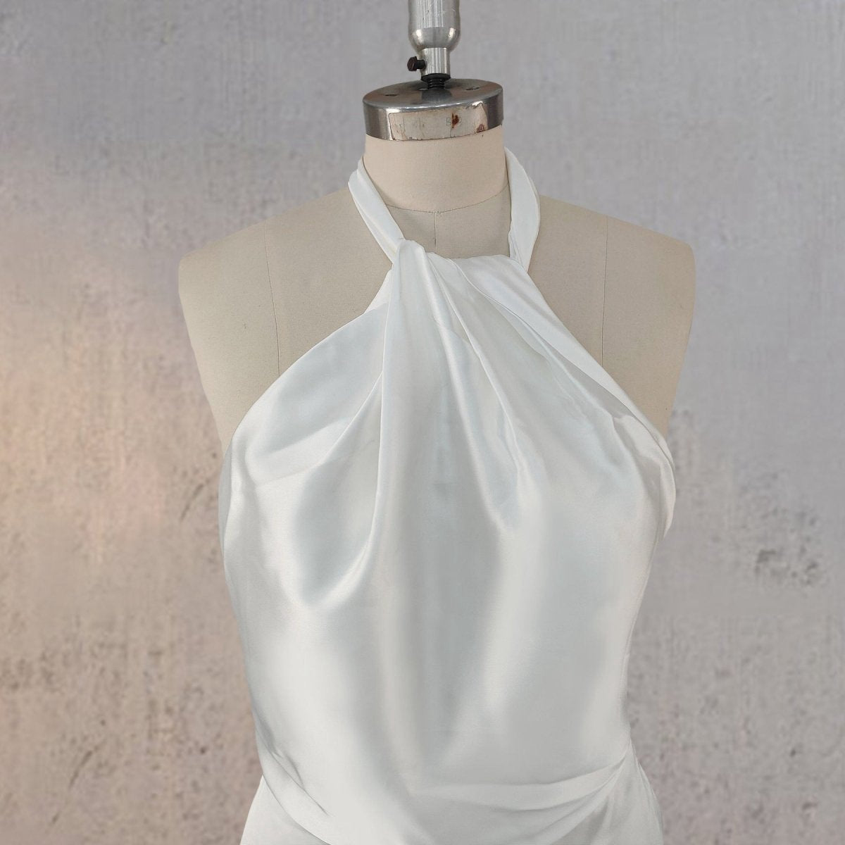Sheath Satin Backless Halter Wedding Dresses