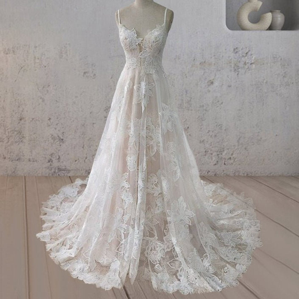 Boho A-line Lace Appliques Wedding Dresses
