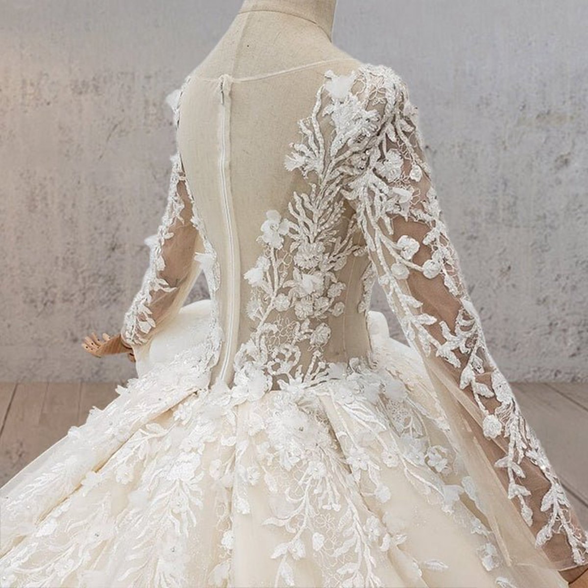 A-line Luxury Sequined Lace Wedding Dresses