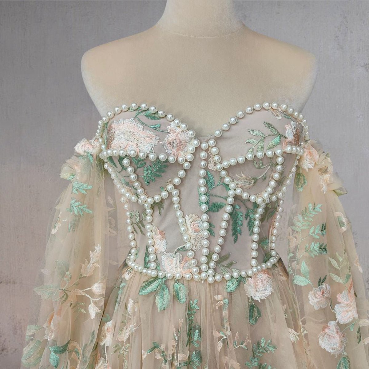 A-line Light Sweetheart Pearl Wedding Dresses