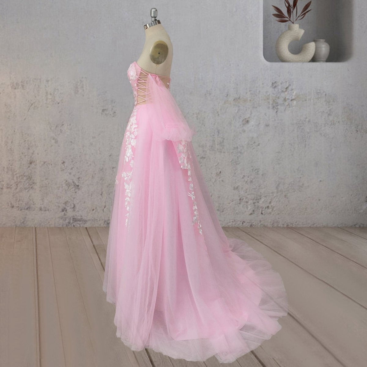A-line Floral Appliques Polka Dots Wedding Dresses with Slit