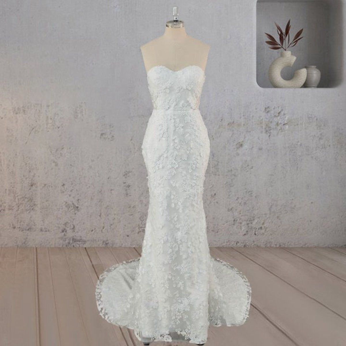 Mermaid Lace Blossom Low Back Wedding Dresses