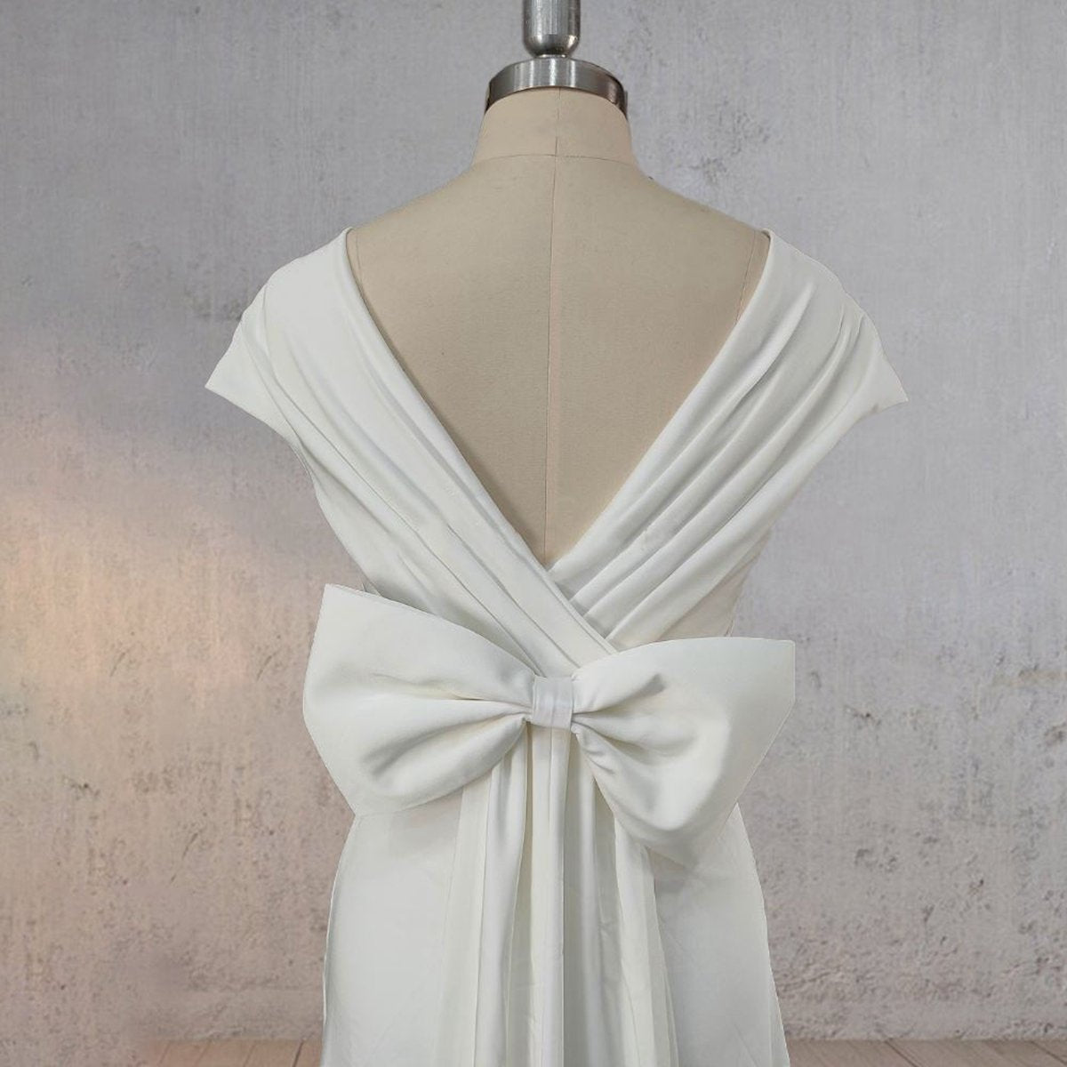 Mermaid Satin Sweep Train Wedding Dresses with Train