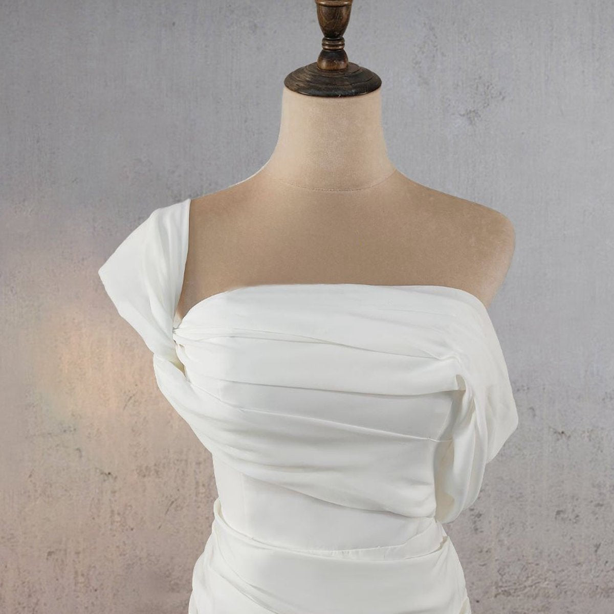 Mermaid Ruched Off-Shoulder Beauty Wedding Dresses with Train